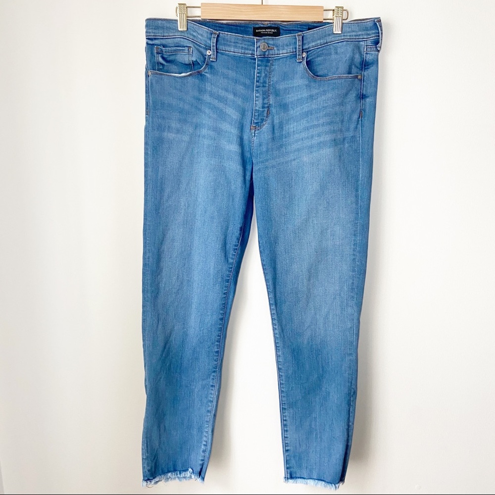 Banana Republic Skinny Oleande Light Wash Jeans 33